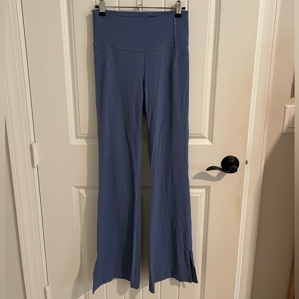 Lululemon Waterdrop Blue Split Leg Flare Leggings Size 6